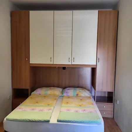 Apartmaji Tim Apartment Izola Exterior photo